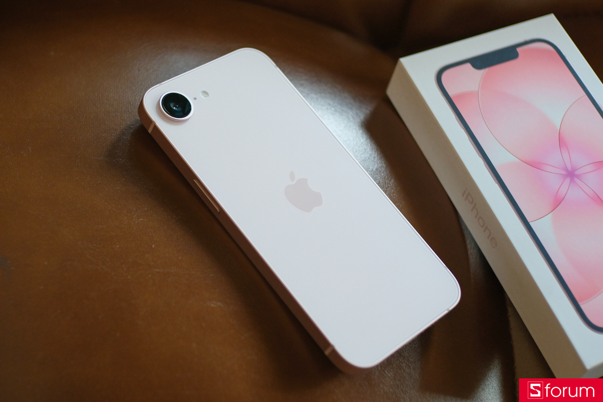 Trên tay iPhone 17e