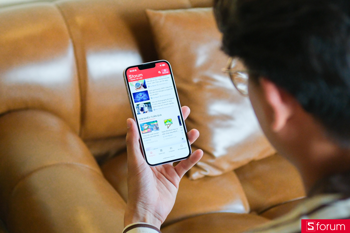 Trên tay iPhone 17e