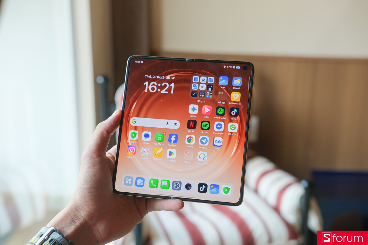 Trên tay thiết kế của OPPO Find N6