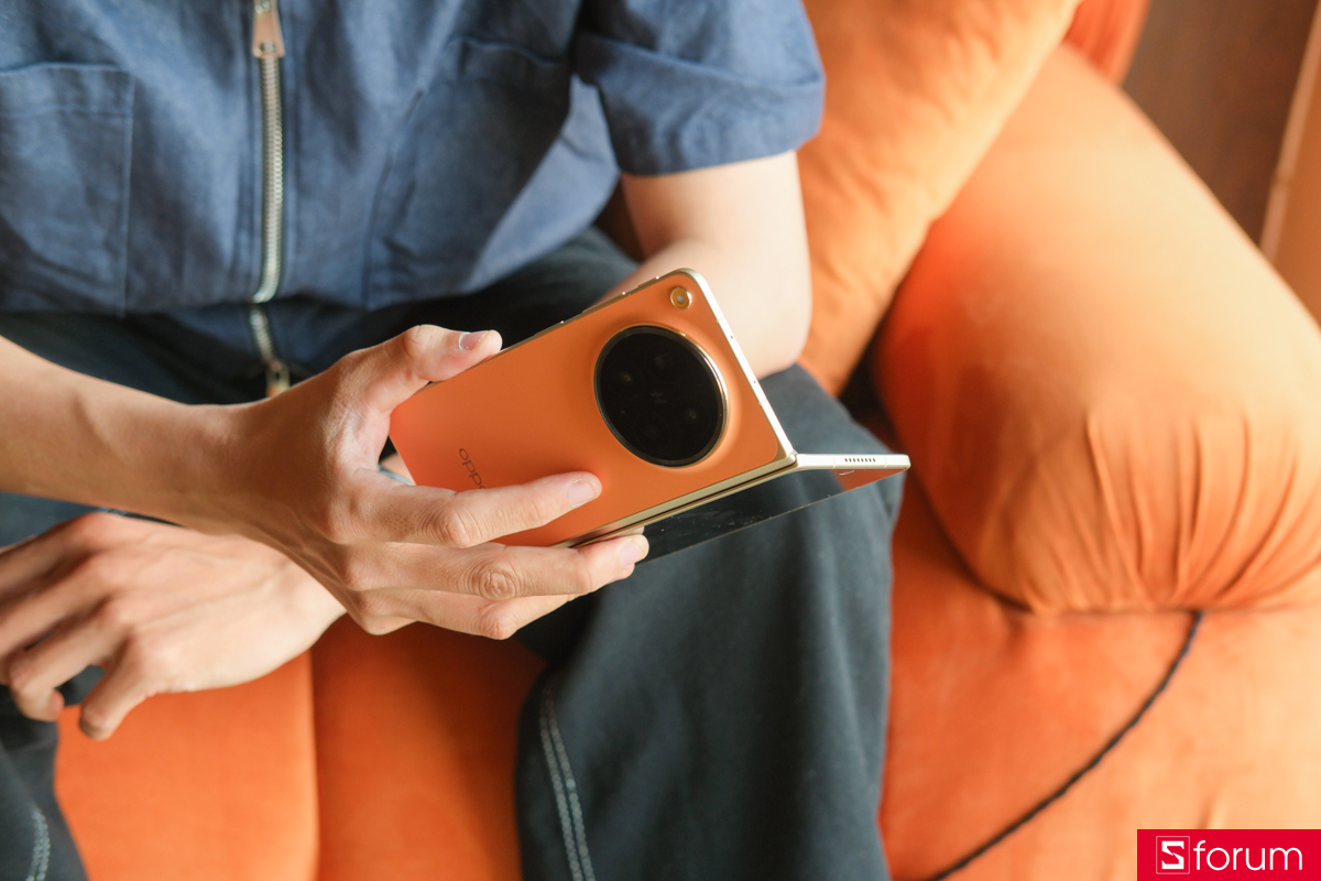 Trên tay OPPO Find N6