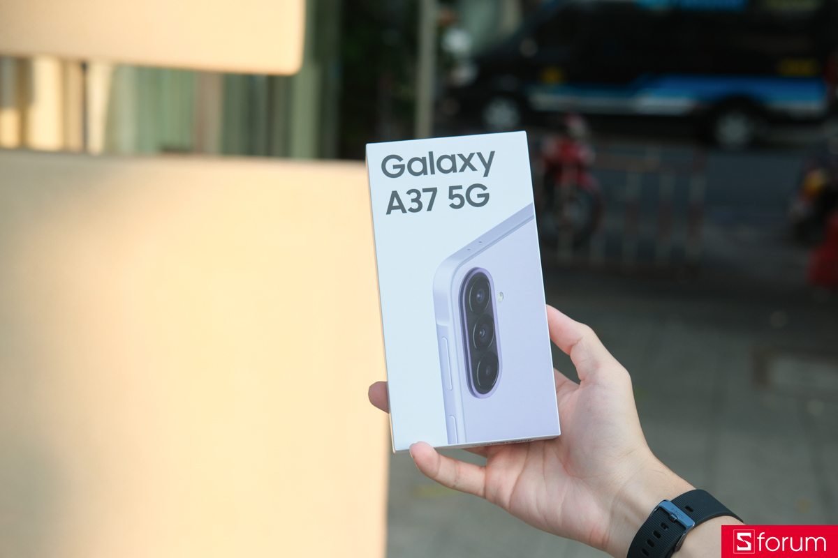 Trên tay và khám phá hộp đựng của Samsung Galaxy A37 5G