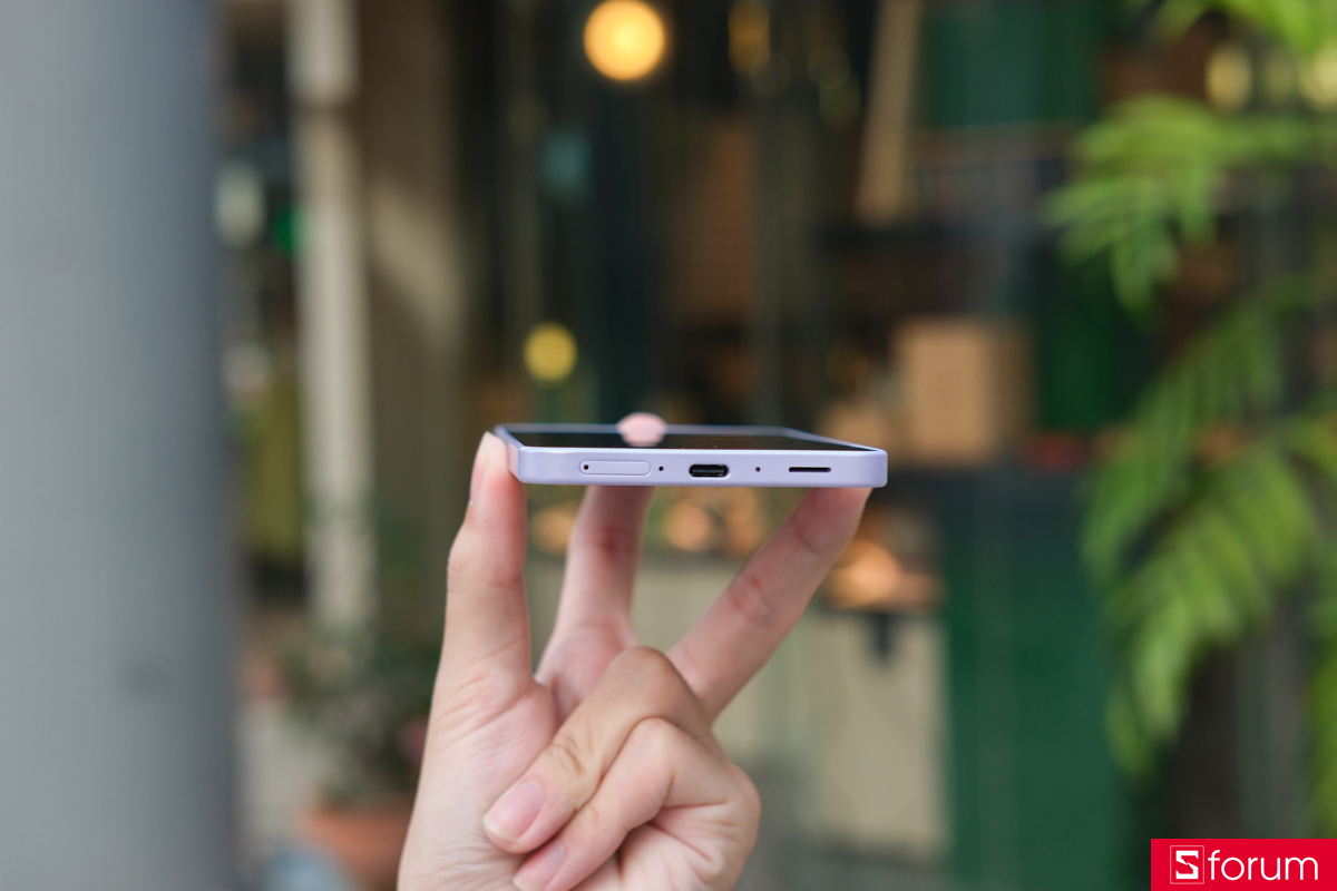 Trên tay và khám phá thiết kế của Samsung Galaxy A37 5G