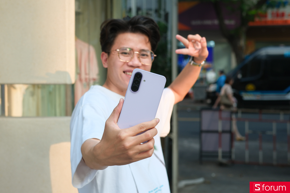 Trên tay và khám phá camera của Samsung Galaxy A37 5G