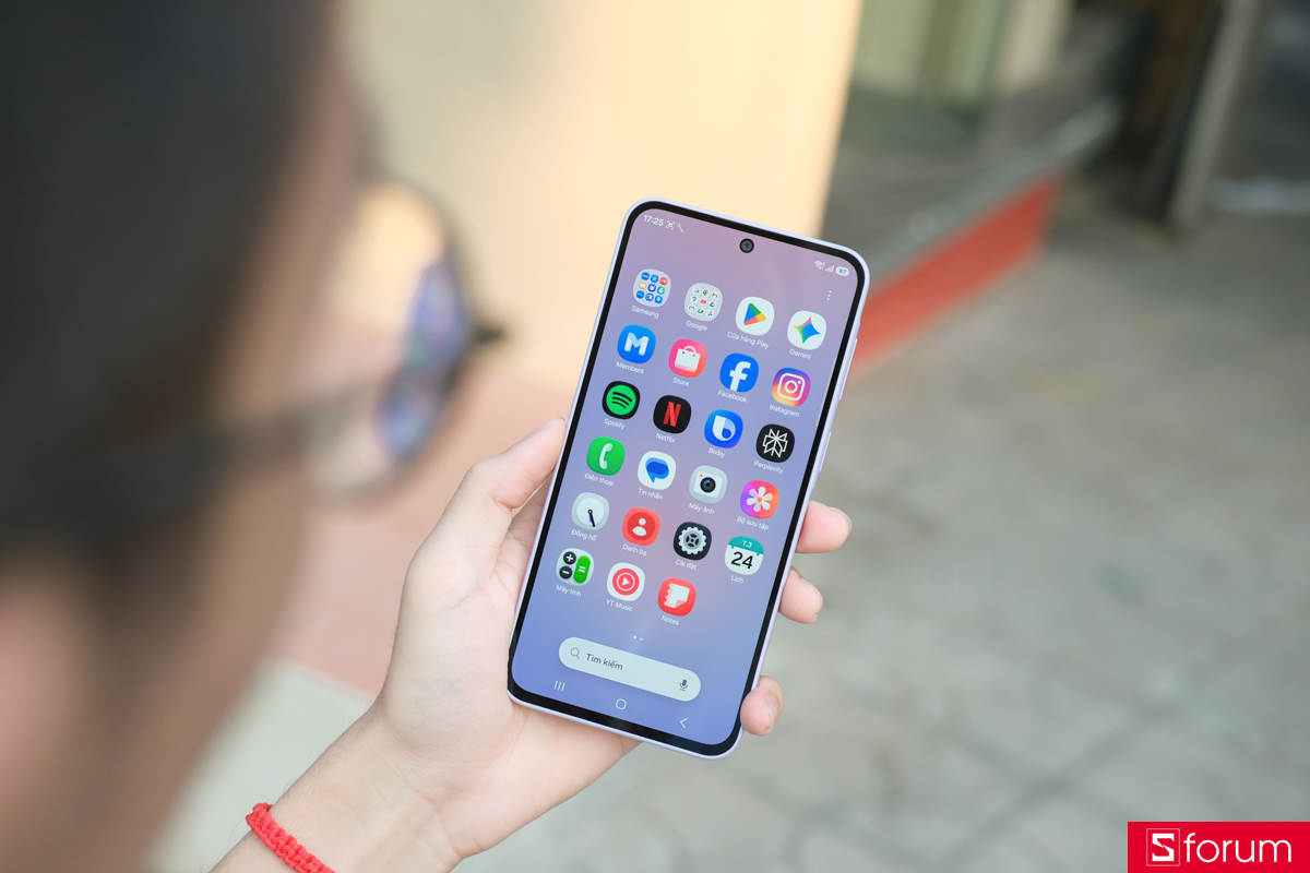 Trên tay Samsung Galaxy A37 5G