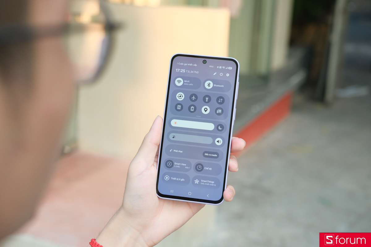 Trên tay Samsung Galaxy A37 5G