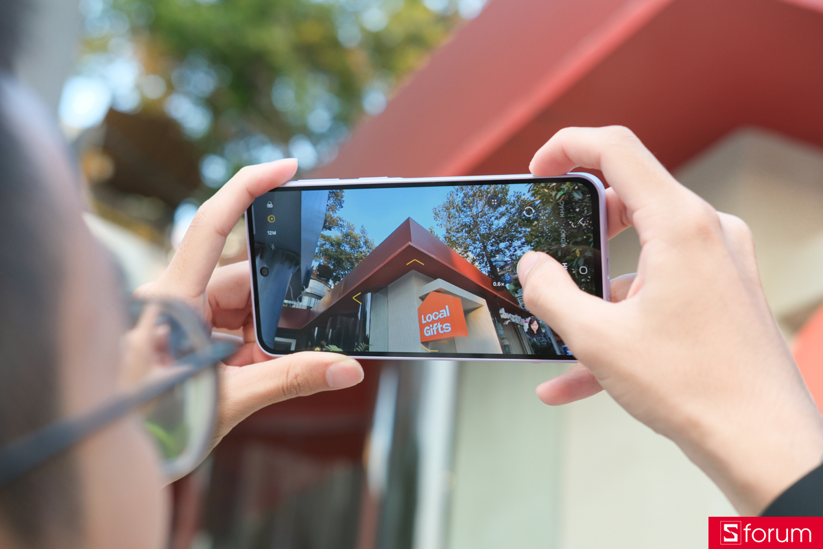 Trên tay Samsung Galaxy A37 5G