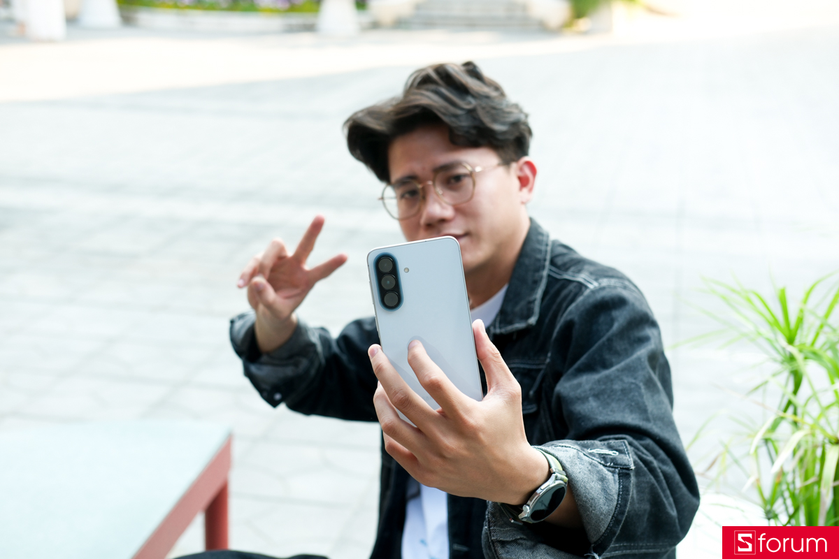 Trên tay Samsung Galaxy A57