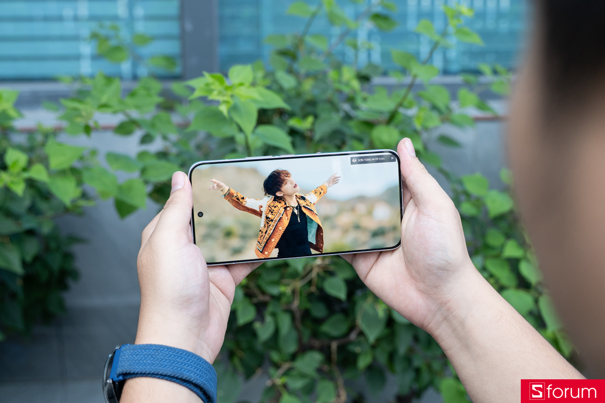 Trên tay màn hình của Xiaomi POCO X8 Pro Max