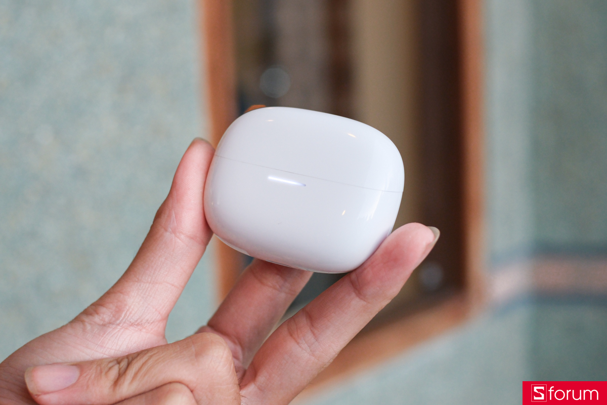 Trên tay Xiaomi REDMI Buds 8 Pro về phần thiết kế