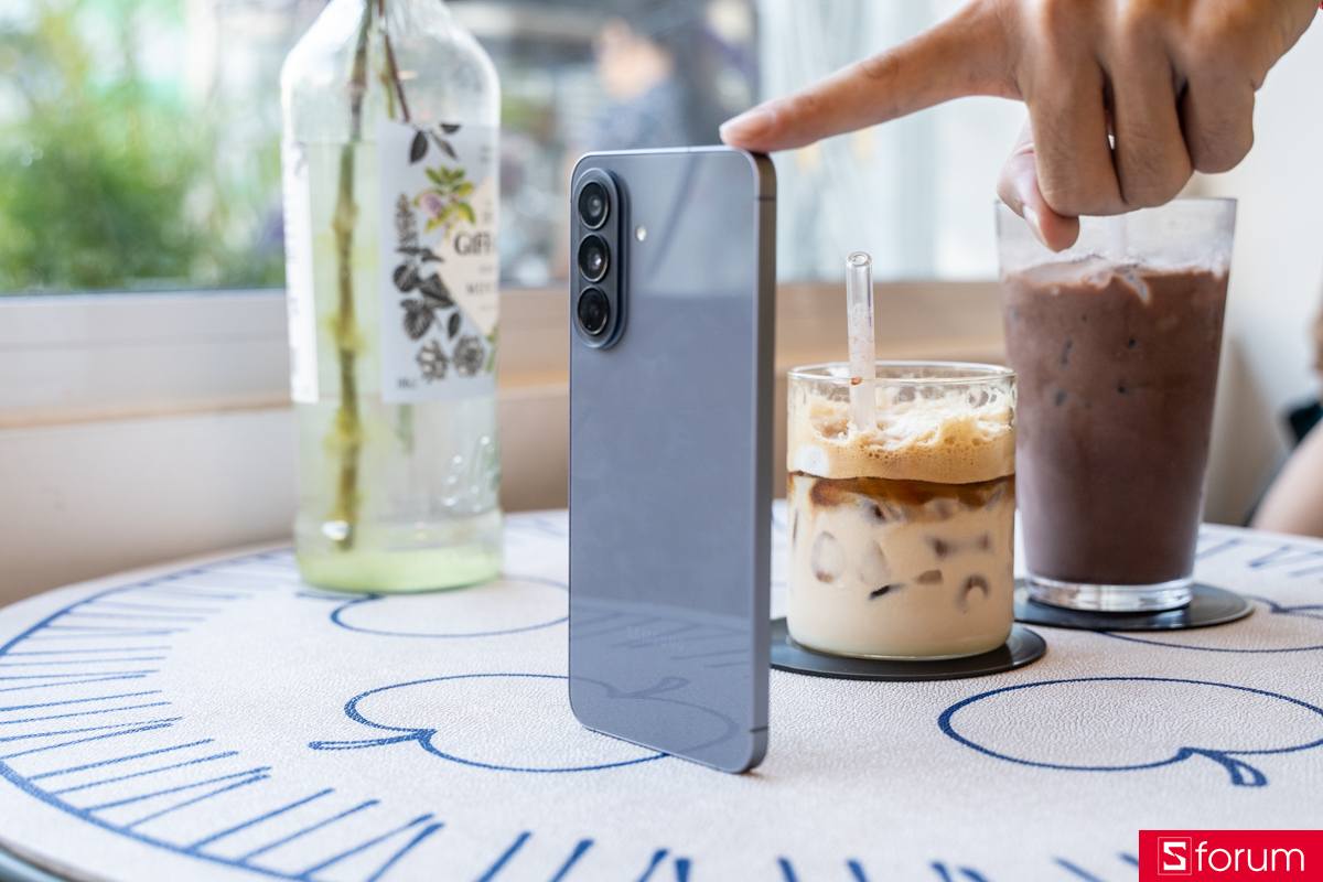 Đánh giá thiết kế của Samsung Galaxy A57 5G