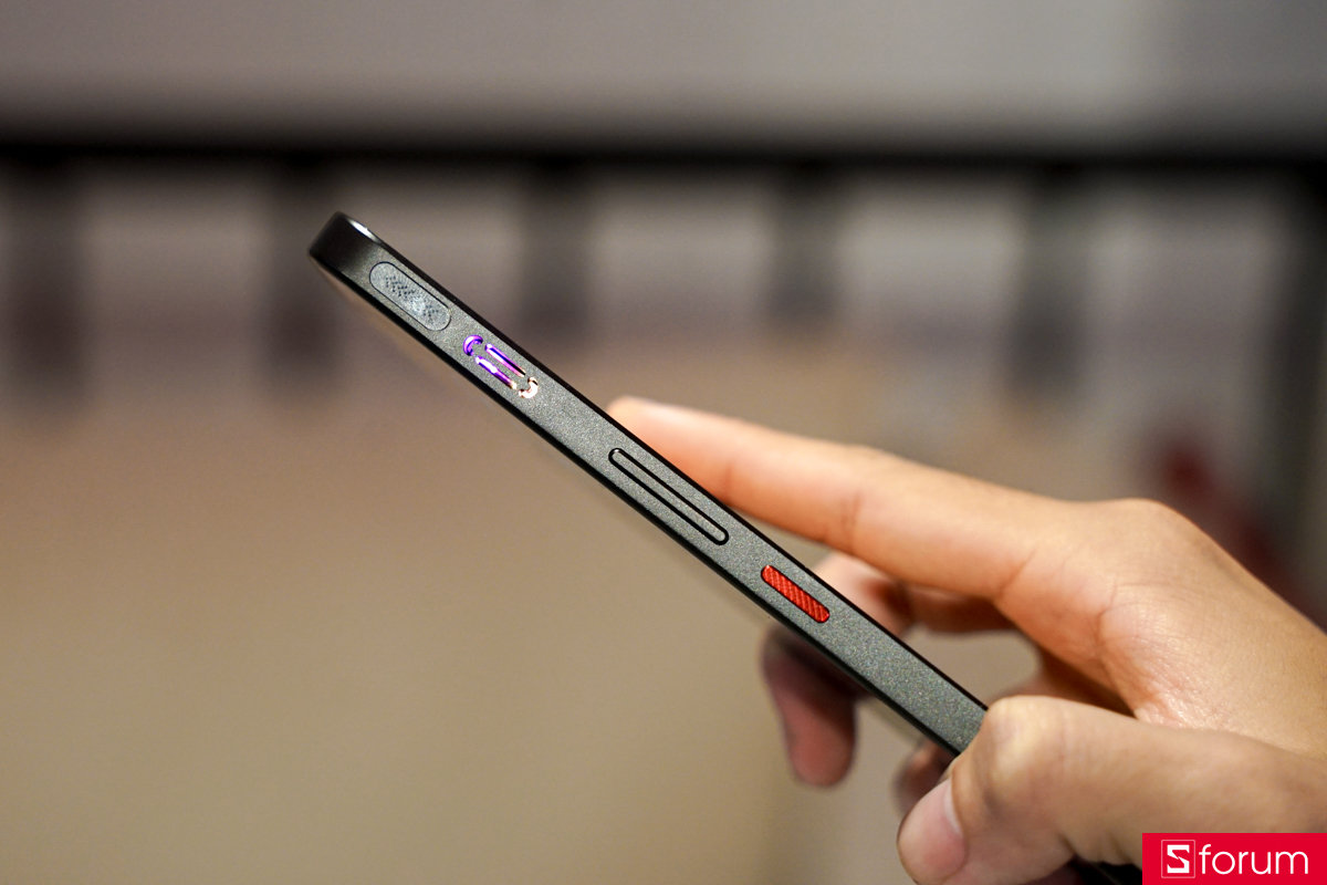 Trên tay thiết kế của Nubia Neo 5 GT