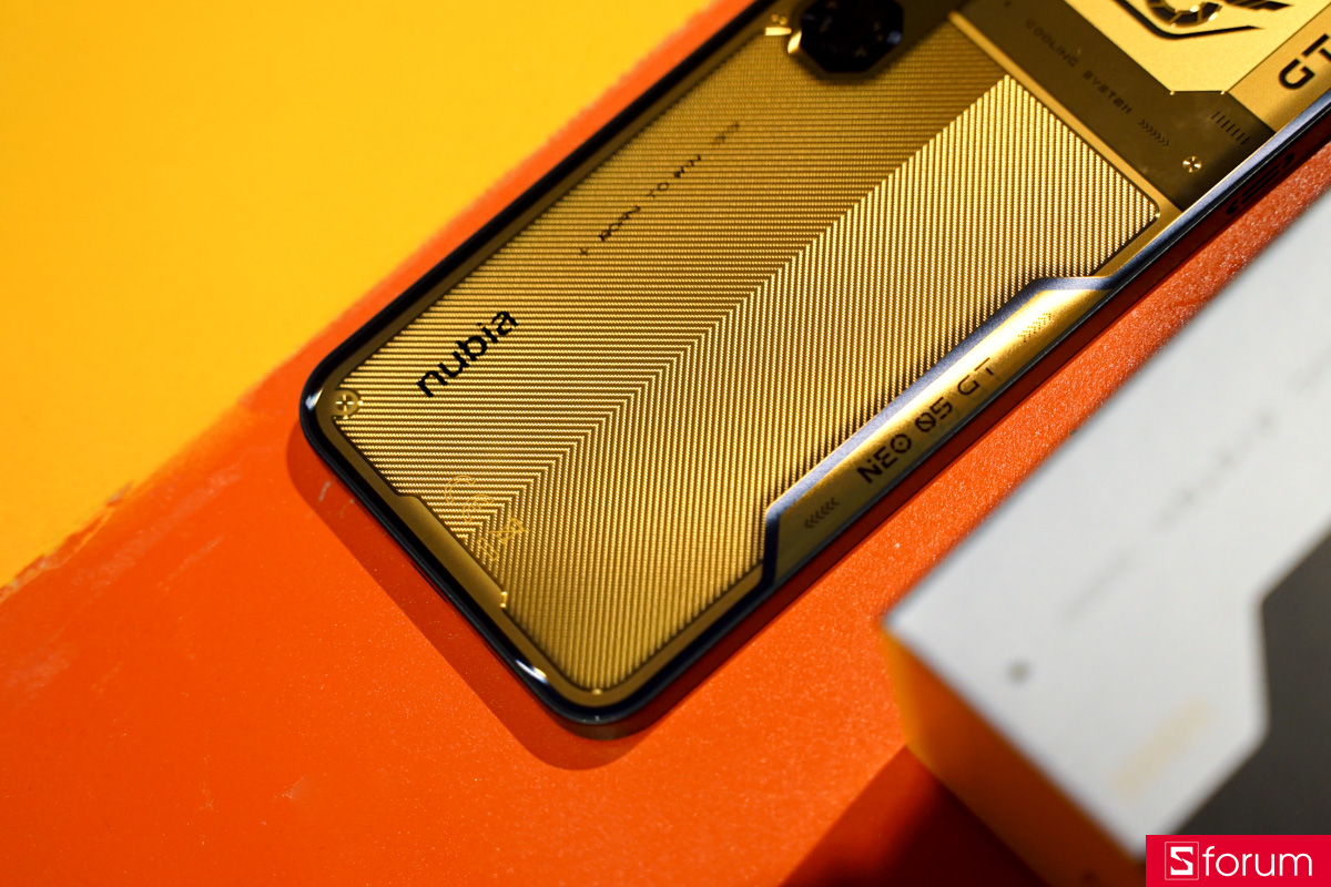 Trên tay thiết kế của Nubia Neo 5 GT