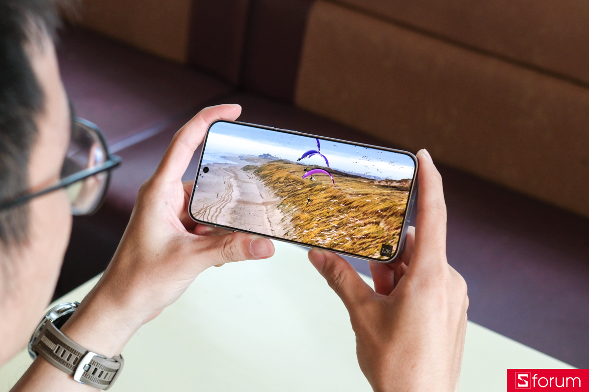 Đánh giá màn hình của OPPO Find X9s
