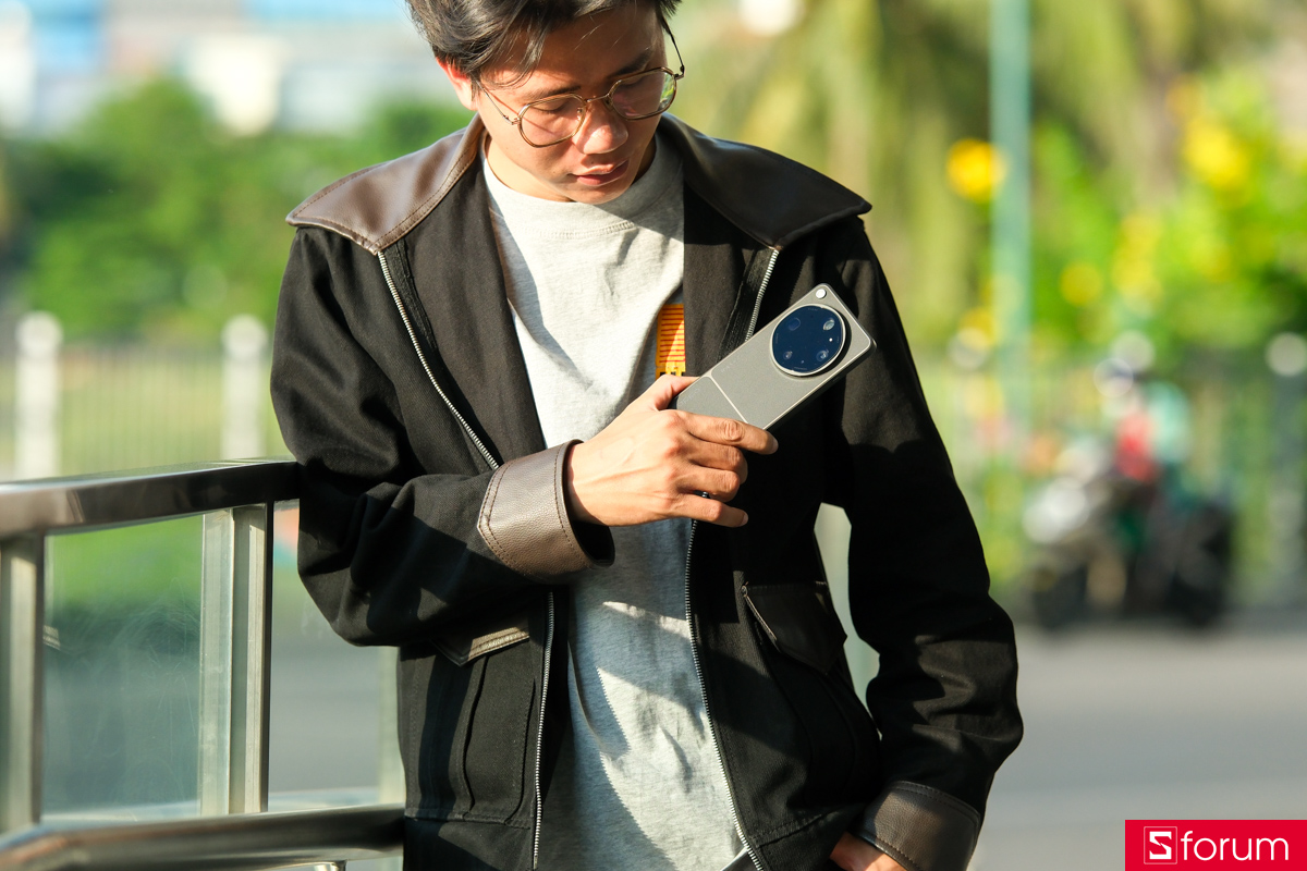 Trên tay OPPO Find X9 Ultra