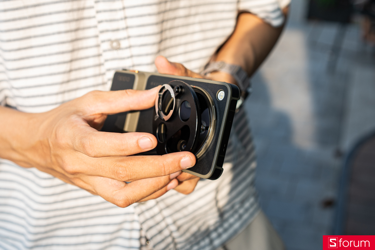Lắp đặt và trên tay trải nghiệm OPPO Find X9 Ultra Hasselblad Earth Explorer Kit