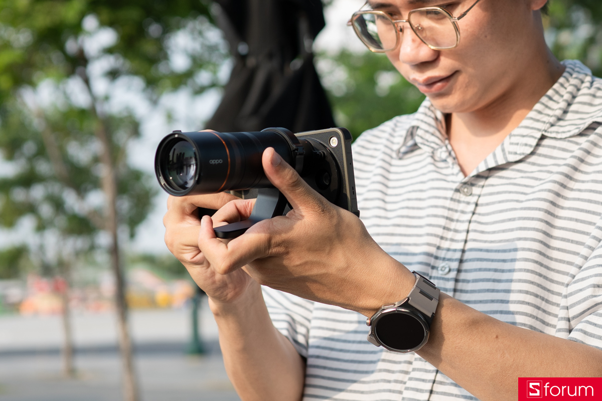 Trên tay OPPO Find X9 Ultra Hasselblad Earth Explorer Kit