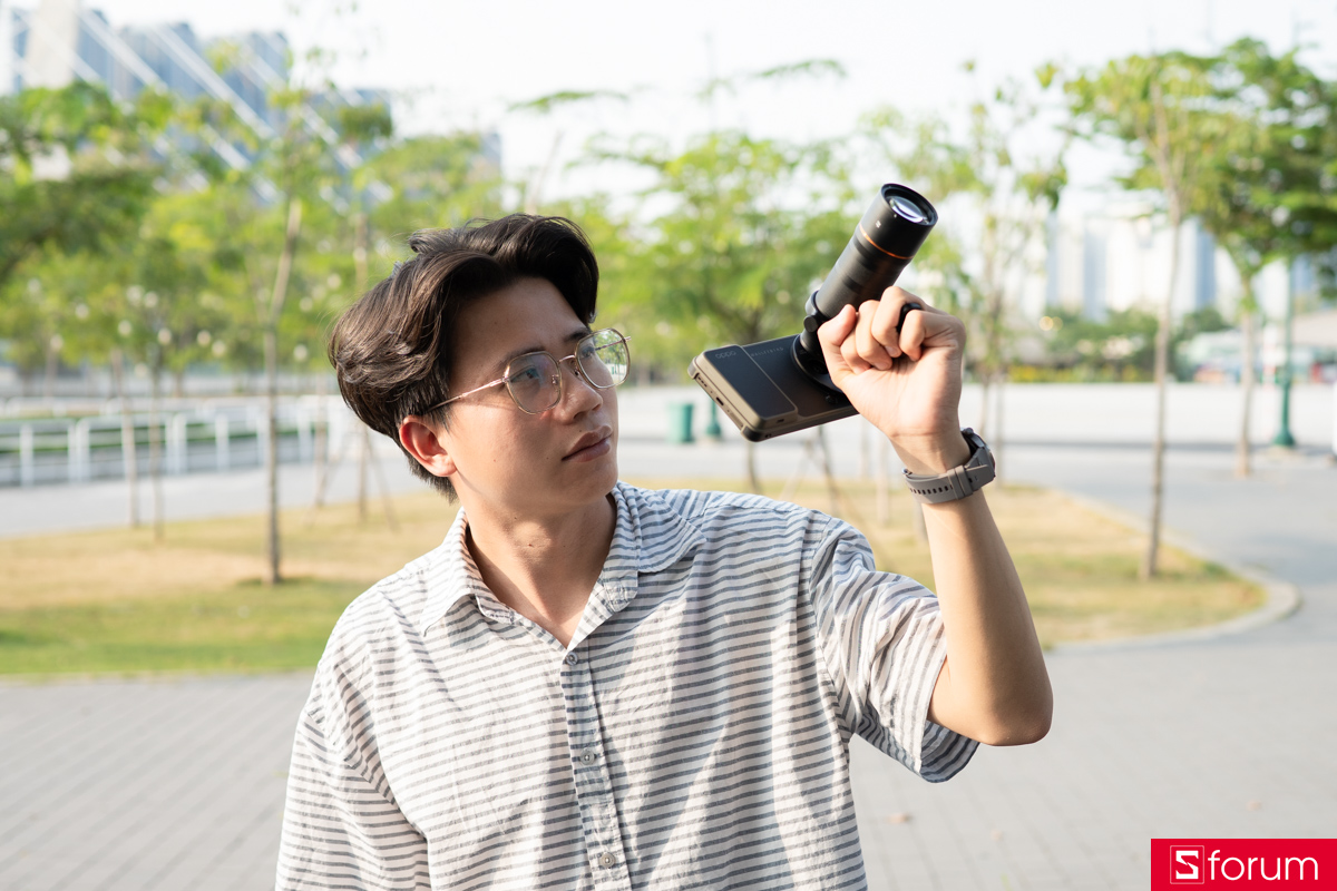 Trên tay OPPO Find X9 Ultra Hasselblad Earth Explorer Kit