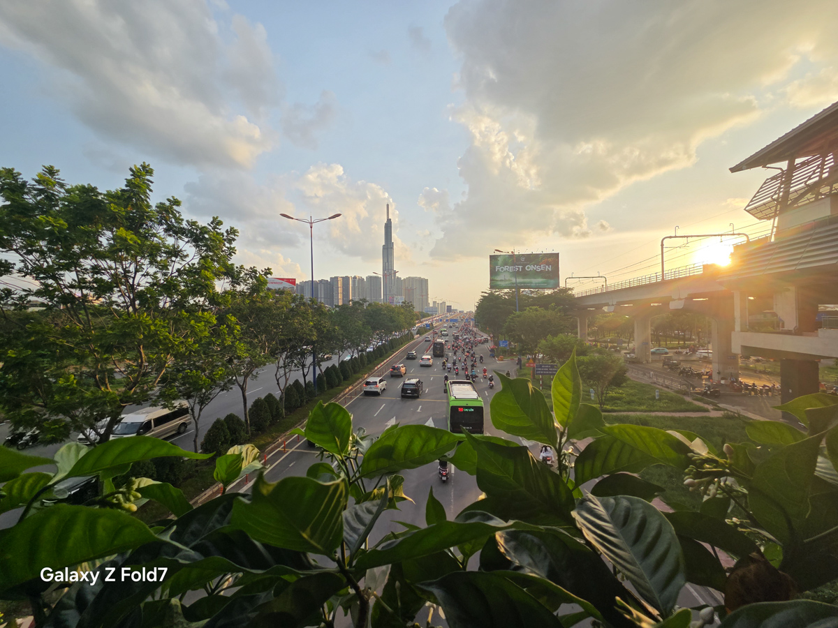 Đánh giá camera của Samsung Galaxy Z Fold7 sau 1 năm