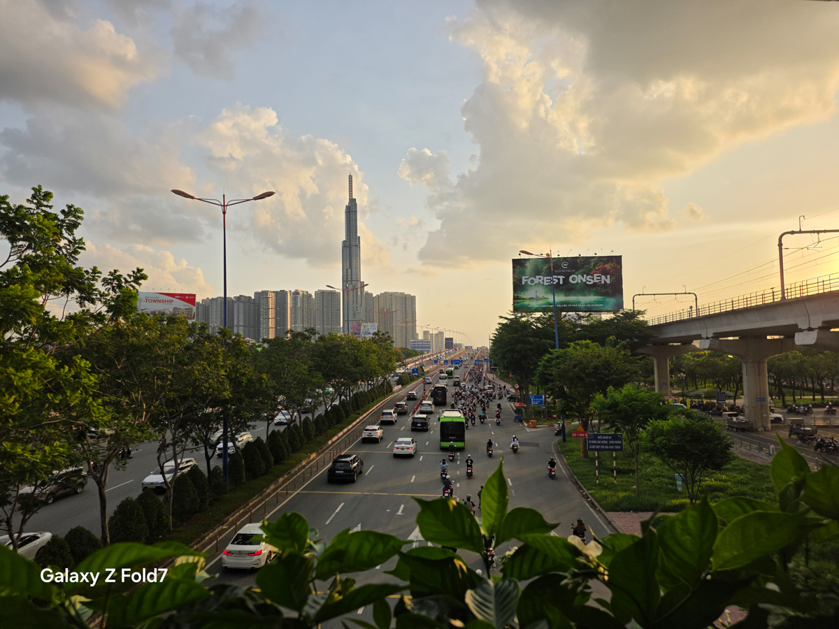 Đánh giá camera của Samsung Galaxy Z Fold7 sau 1 năm