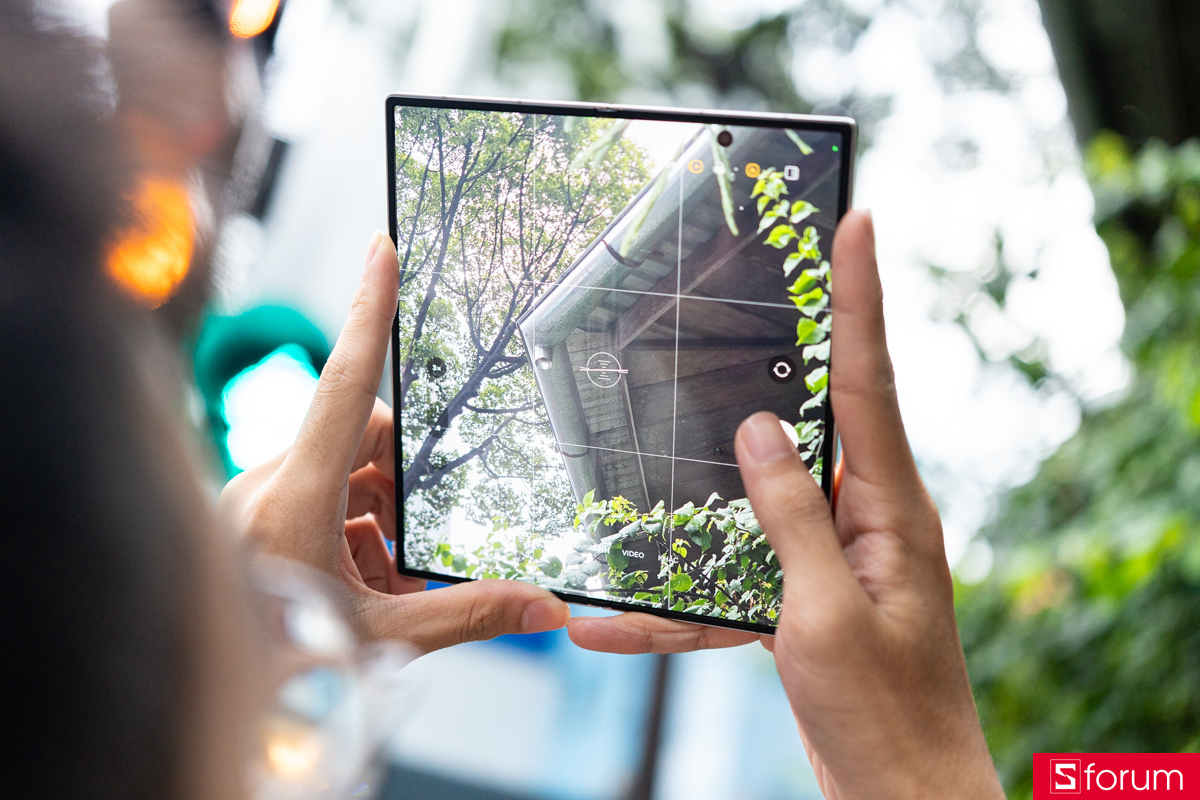 Đánh giá camera của Samsung Galaxy Z Fold7 sau 1 năm