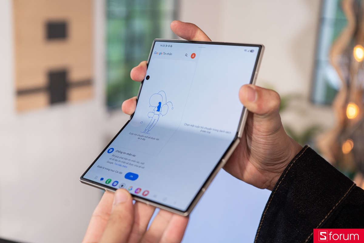 Đánh giá thiết kế Samsung Galaxy Z Fold8