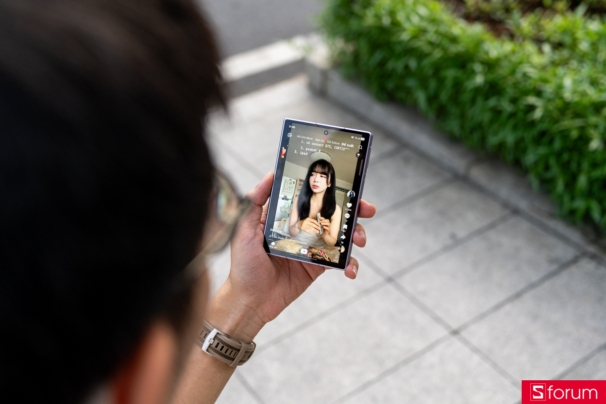Đánh giá phần mềm của Samsung Galaxy Z Fold8