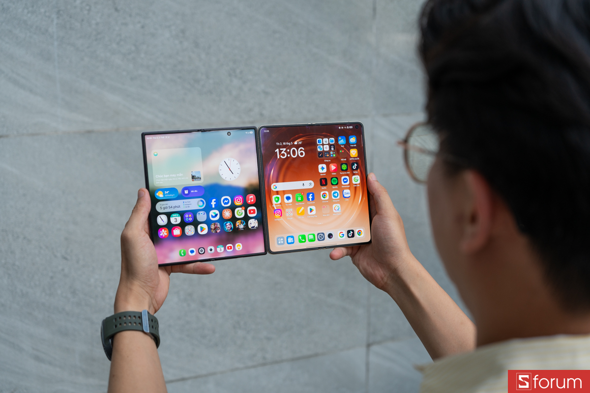 So sánh màn hình khi đặt Galaxy Z Fold8 Ultra cạnh Find N6