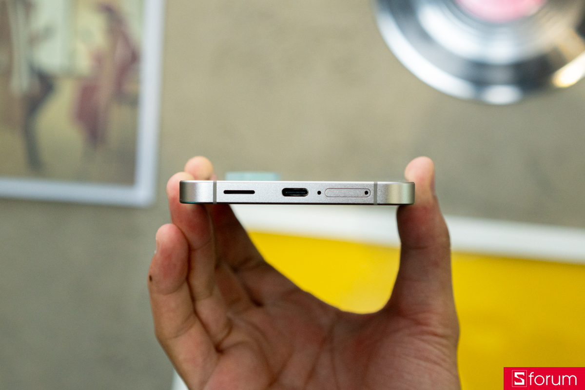 Trên tay và trải nghiệm thiết kế của Samsung Galaxy S26 FE