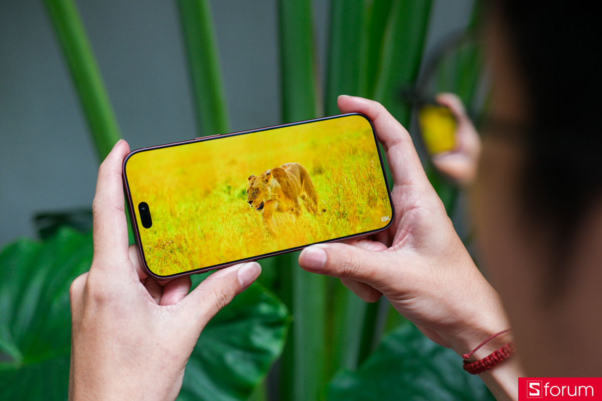 Trên tay iPhone 18 Pro Max