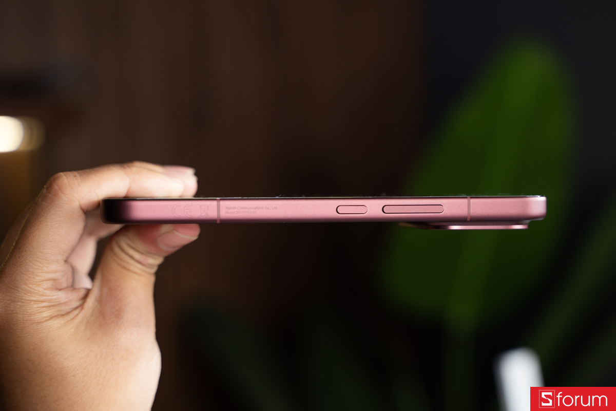 Trên tay và trải nghiệm thiết kế của Xiaomi POCO F9 Ultra