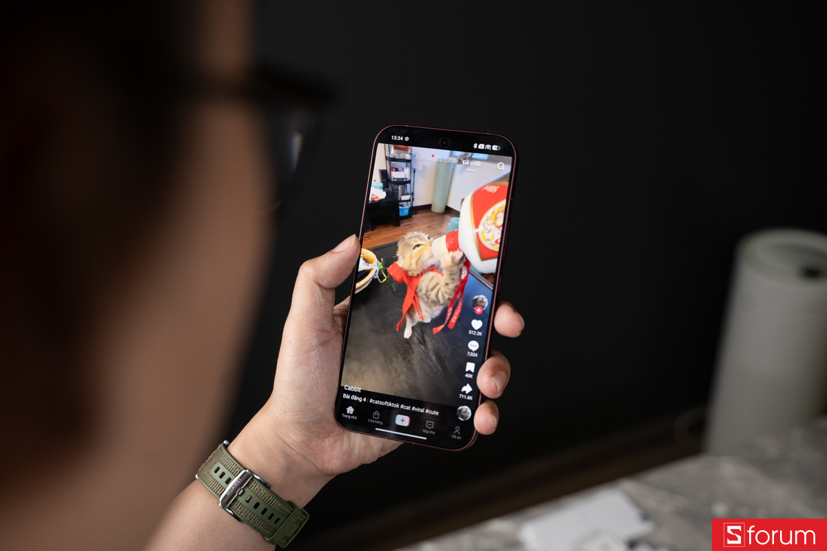 Trên tay Xiaomi POCO F9 Ultra