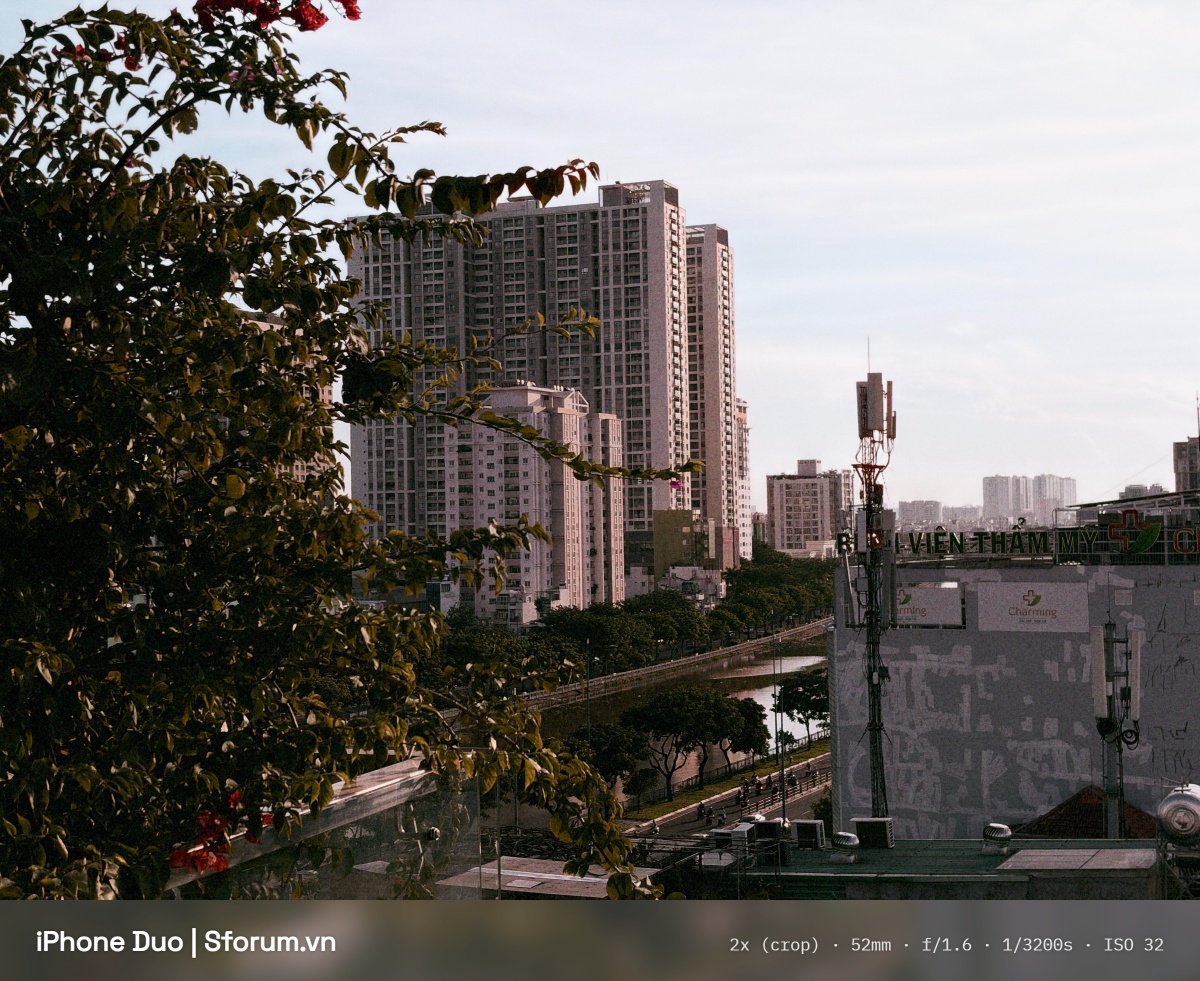 Đánh giá camera iPhone Duo trong điều kiện đủ sáng