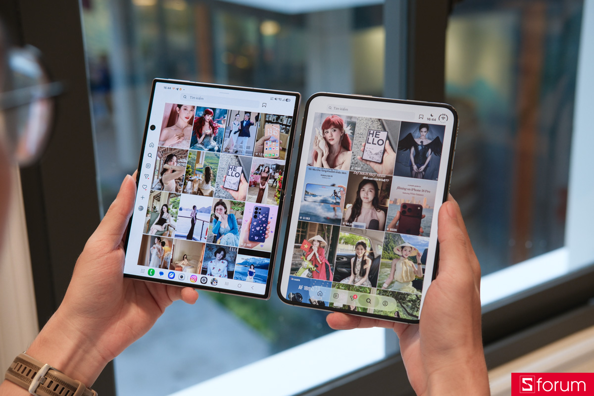 Đặt iPhone Duo cạnh Samsung Galaxy Z Fold8 và so sánh màn hình