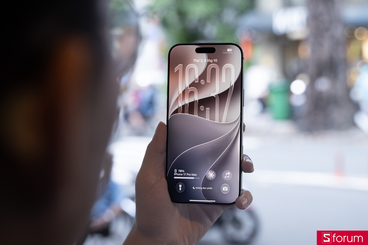 iPhone 17 Pro Max có nên cập nhật iOS 27.0.1?