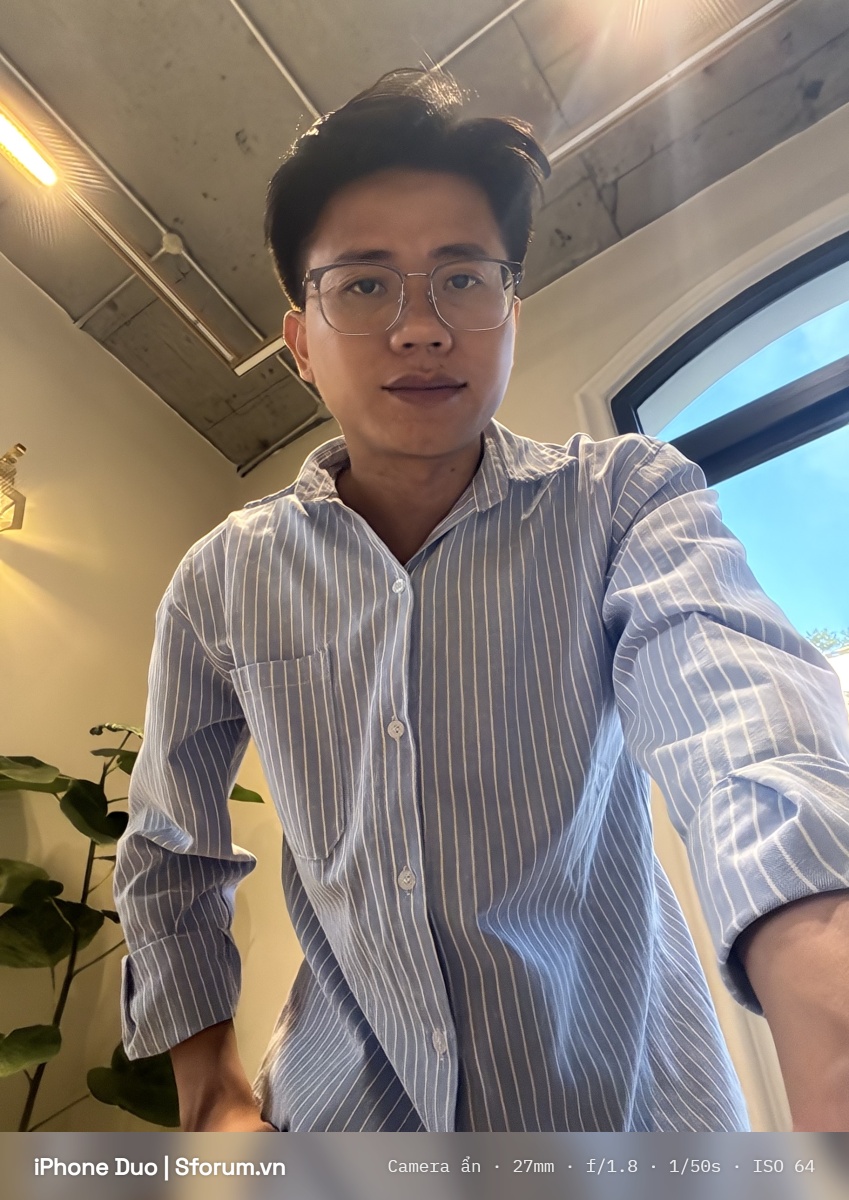 Trải nghiệm camera ẩn trên iPhone Duo