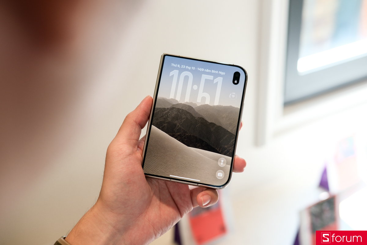 Trên tay thiết kế iPhone Duo