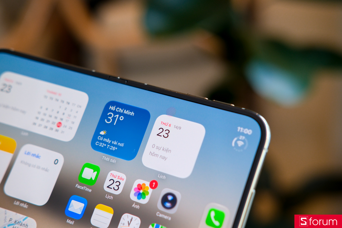 Trên tay và trải nghiệm màn hình iPhone Duo