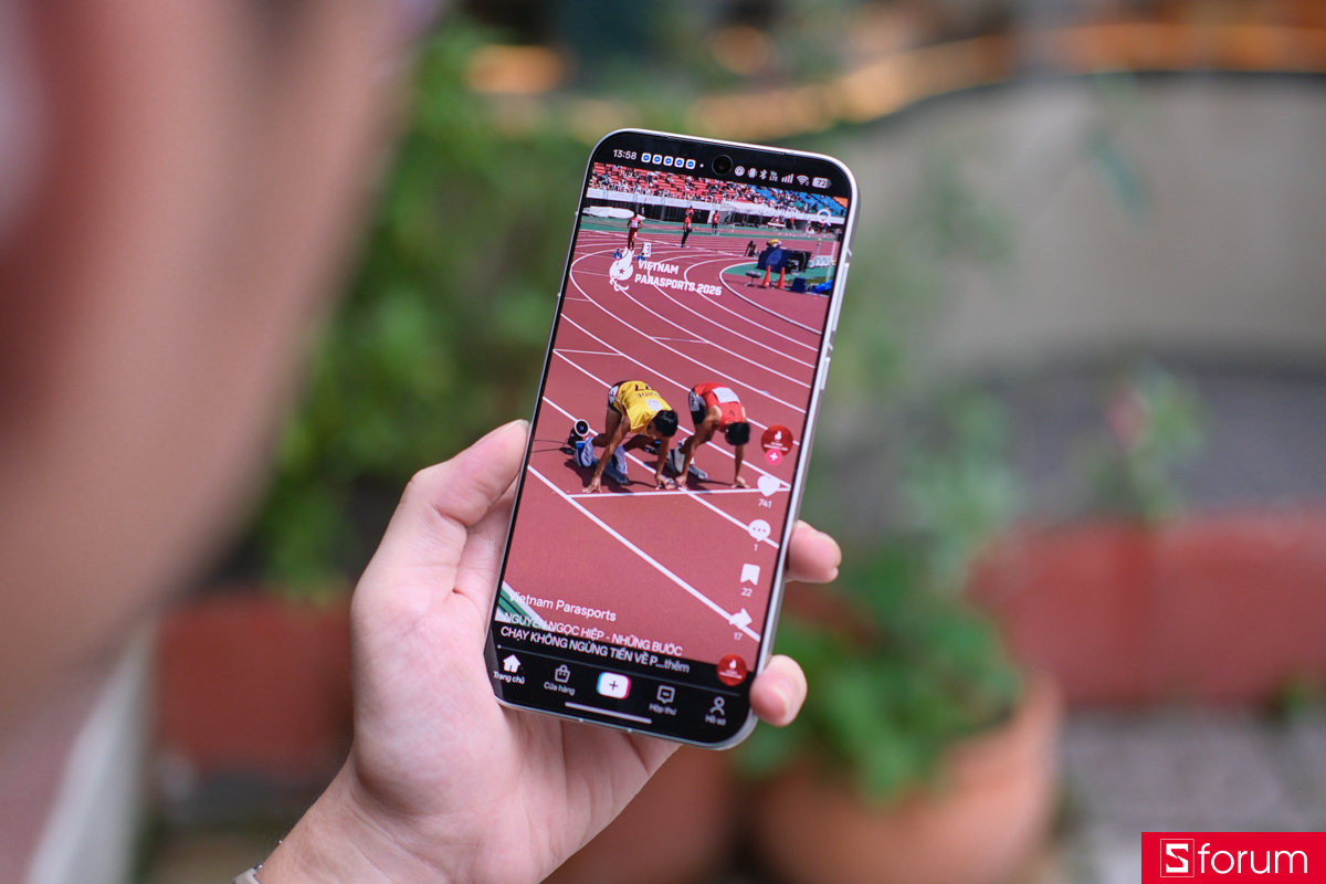 Trên tay và trải nghiệm màn hình OPPO Find X10 Pro Max