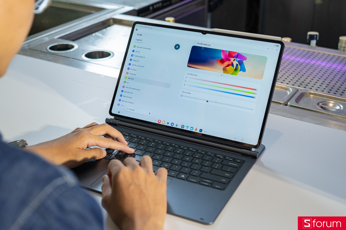 Trên tay Samsung Galaxy Tab S12 Ultra