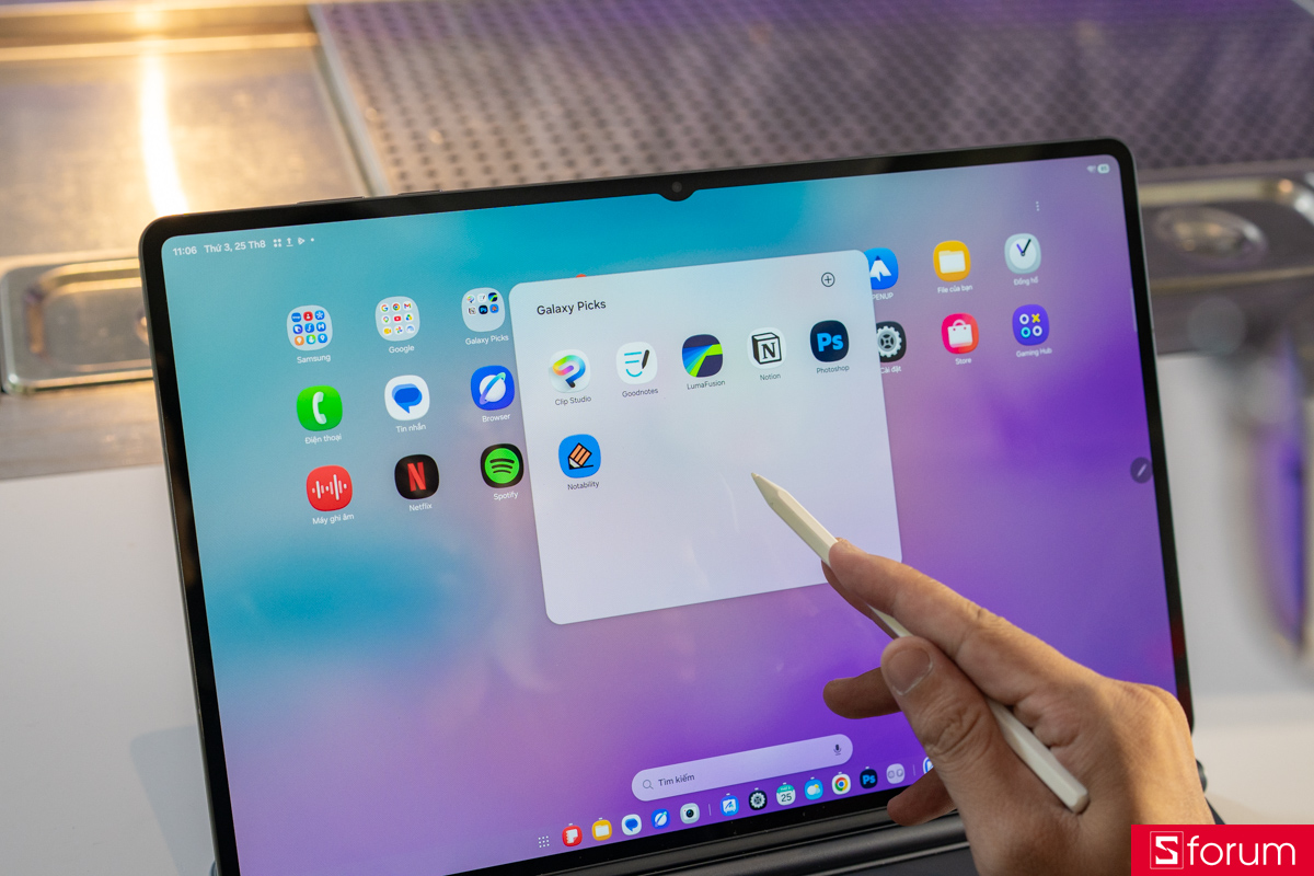 Trên tay Samsung Galaxy Tab S12 Ultra