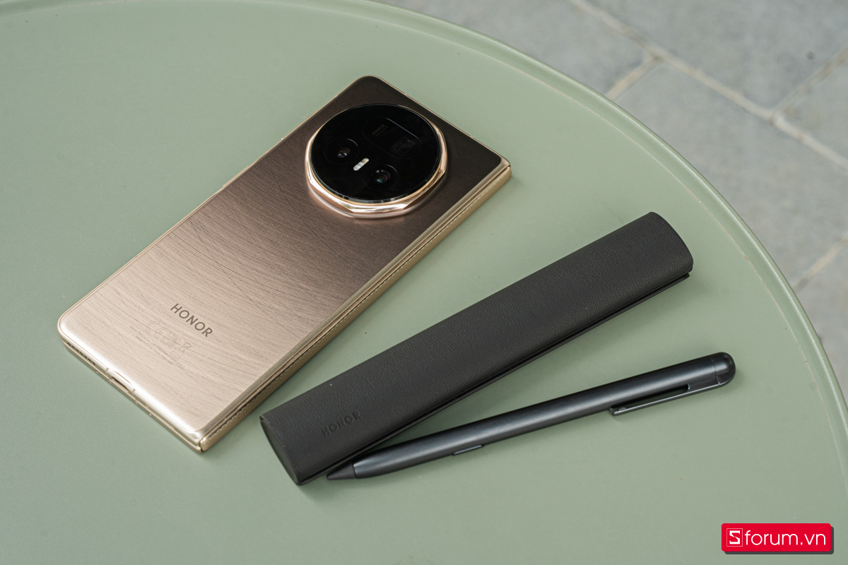 Honor Magic V5 và HONOR Magic Pen