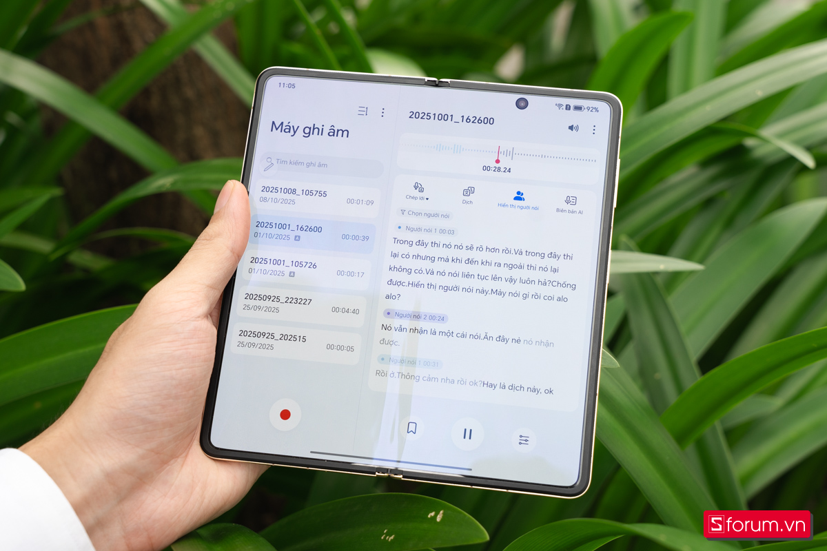 Hiện chỉ có tính năng chuyển giọng nói sang văn bản có hỗ trợ Tiếng Việt