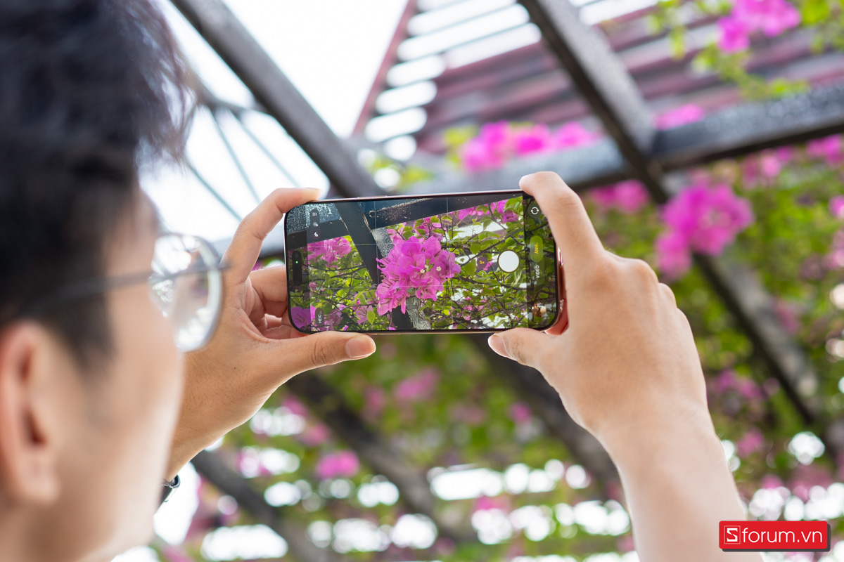 Trong ngày đầu, mình dùng camera khá nhiều