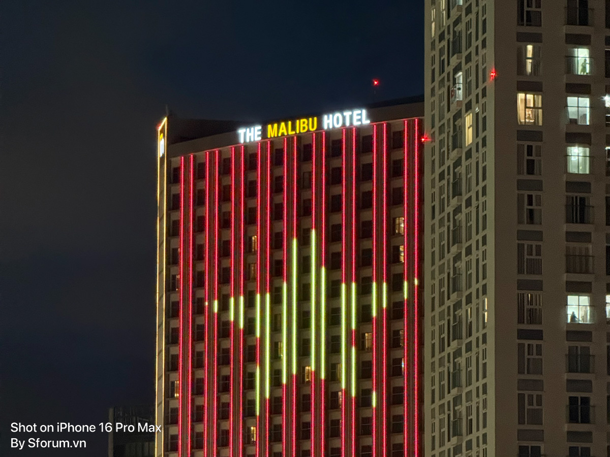 Ảnh chụp đêm từ iPhone 16 Pro Max