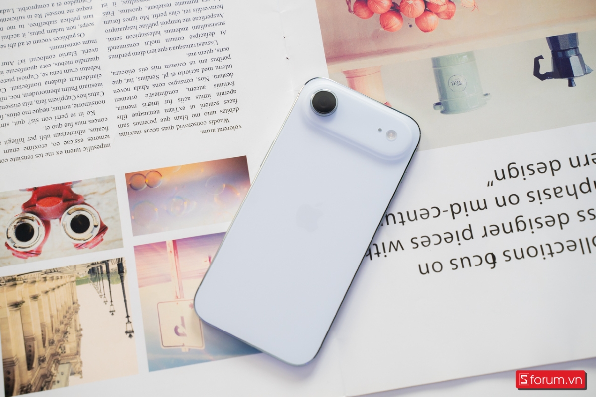 Thiết kế mặt lưng iPhone Air với logo quả táo đặt đối xứng