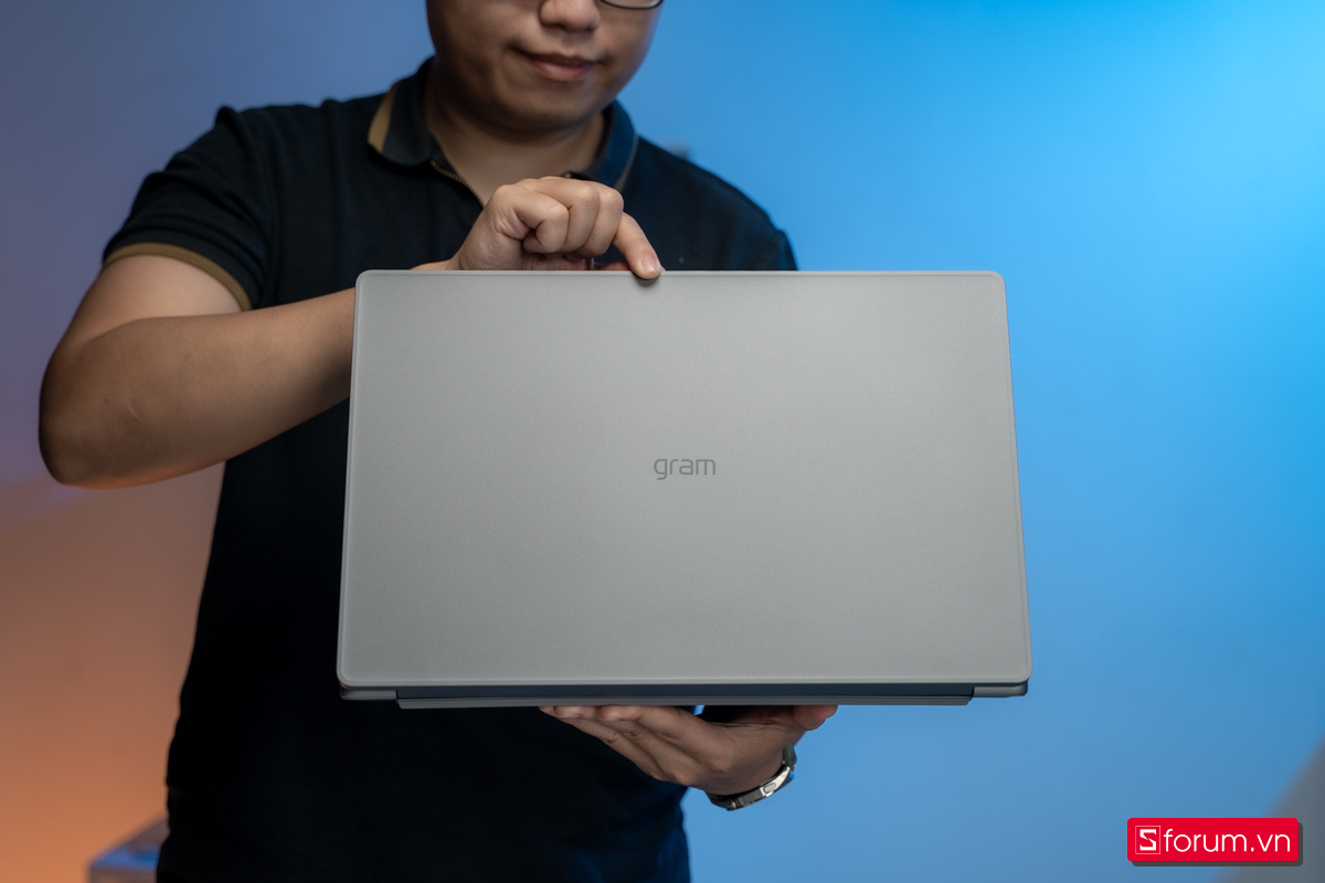 Thiết kế mặt A của LG gram Book