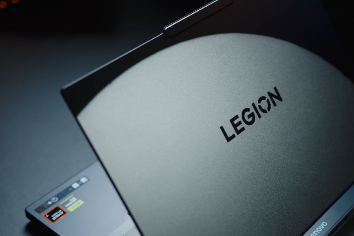 Lenovo Legion 5 2025 sở hữu màu sắc đen nhám rất đẹp và thu hút