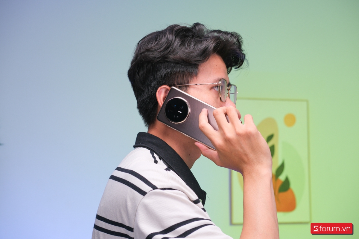 HONOR Magic V5 cho cảm giác cầm nắm rất tốt