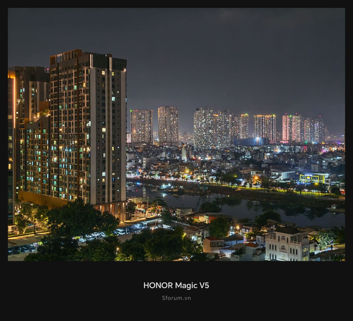 Ảnh chụp trong điều kiện ánh sáng phức tạp từ HONOR Magic V5
