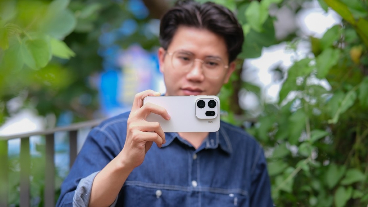 Trên tay OPPO Find X9 Pro chính hãng: Camera zoom siêu đỉnh, pin 7k5, Dimensity 9500, giá 31.9 triệu